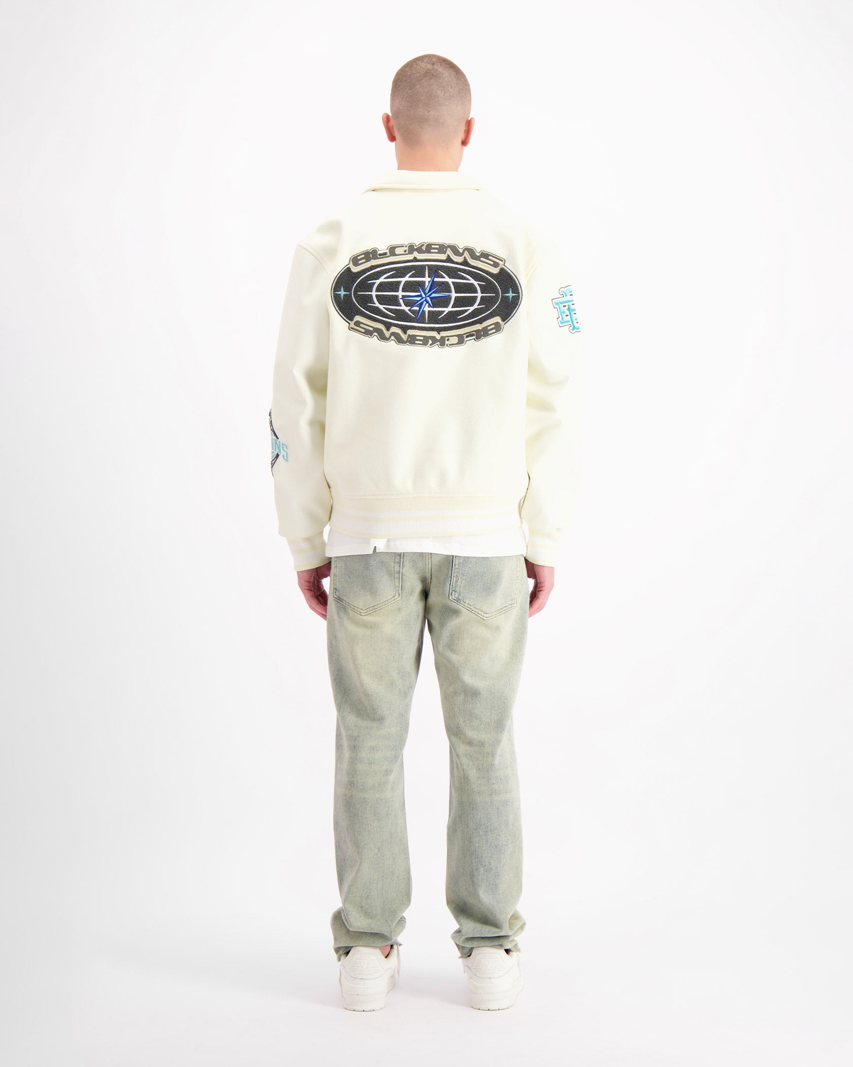 RACE  EL DESIERTO LOOKVARSITY