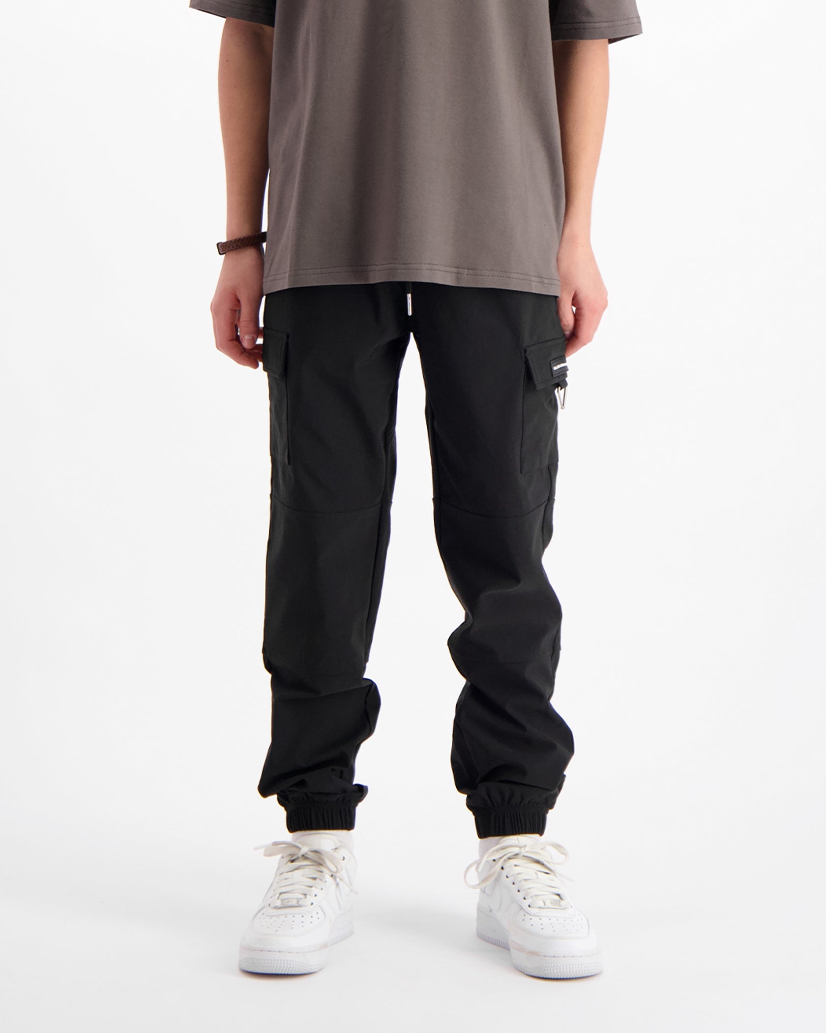 PANTALÓN CARGO KIDS PLATE | Negro