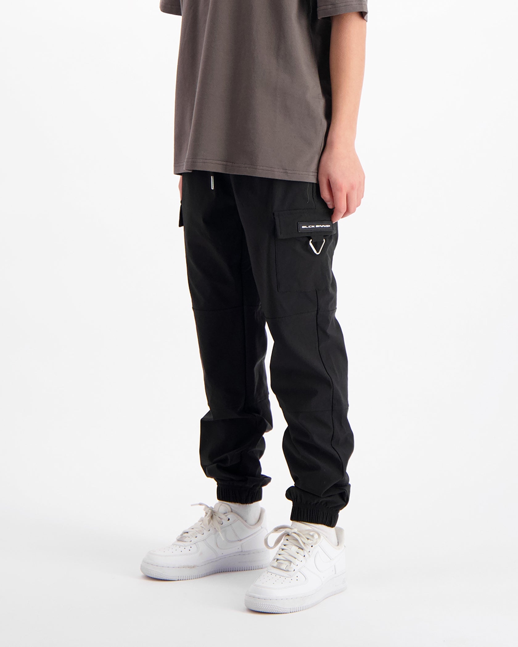 PANTALÓN CARGO KIDS PLATE | Negro
