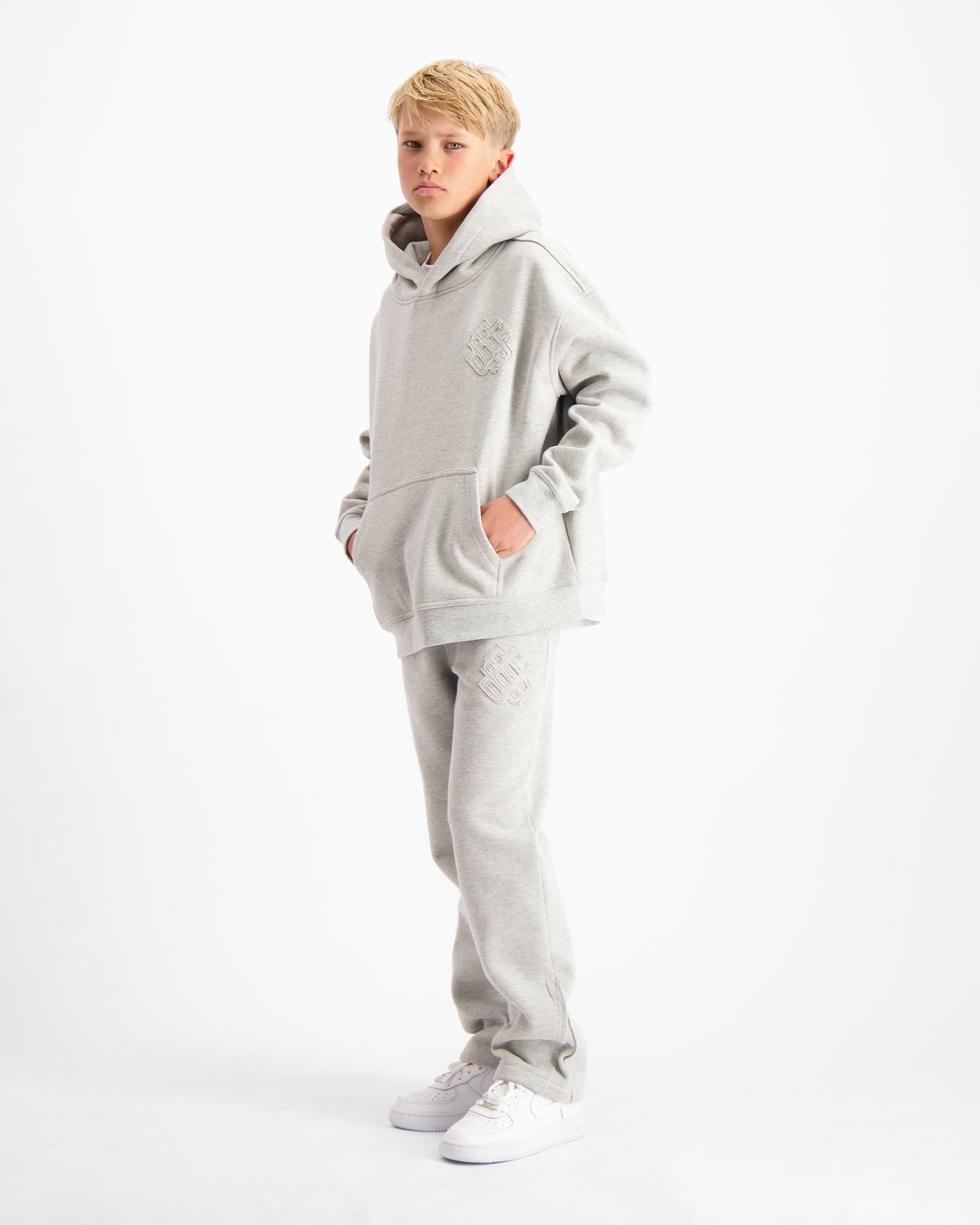 KIDS RIPPED MONOGRAM HOODIE | gris