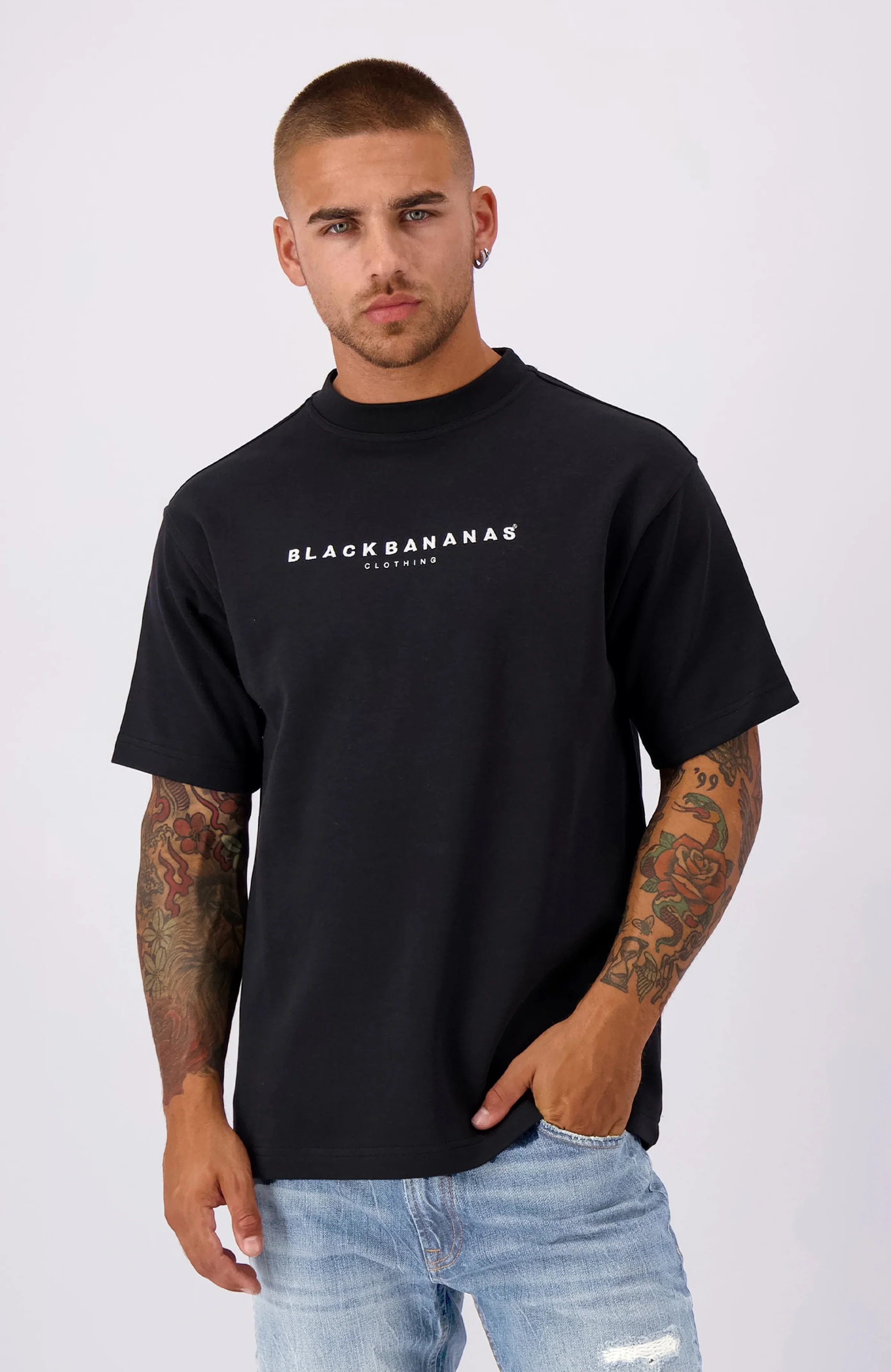 SIGNATURE Camiseta | Negro