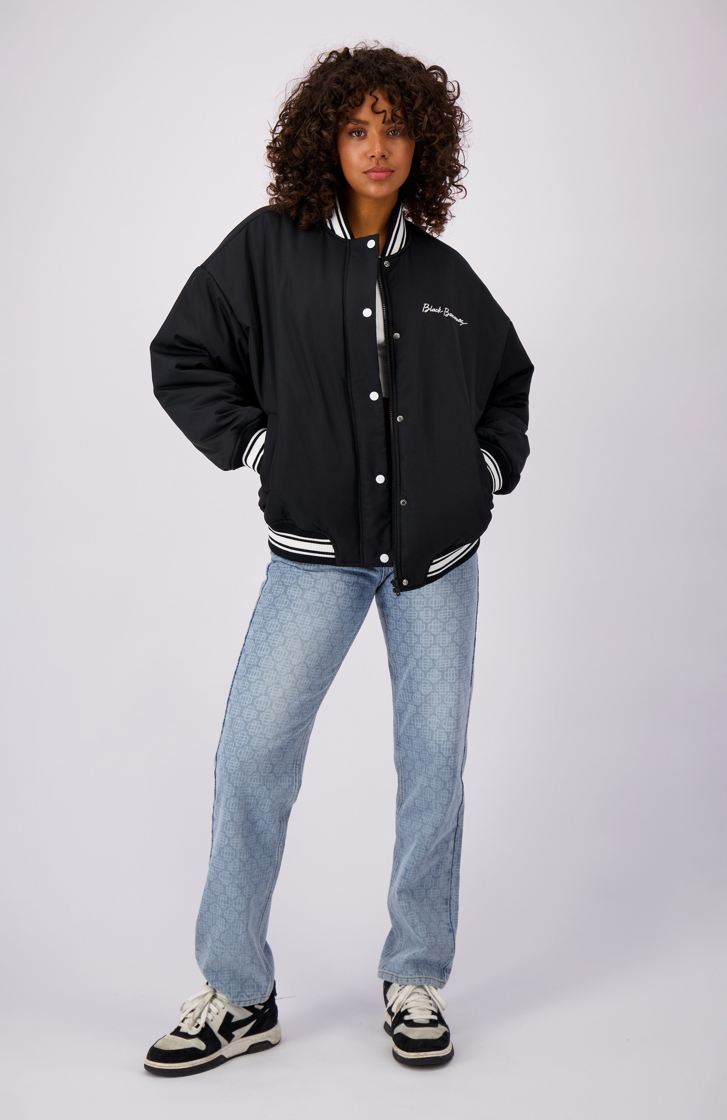 ROYAL CHAQUETA BOMBER | Negra