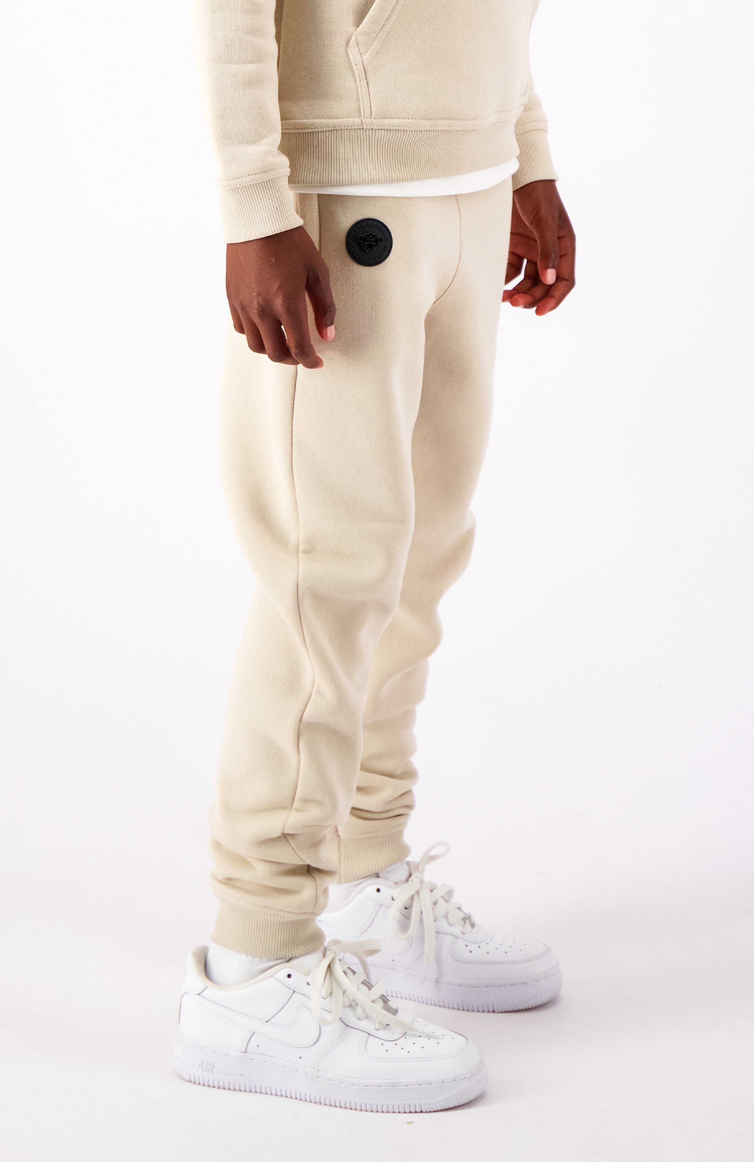 JR ESSENTIAL SWEATPANTS | Arena