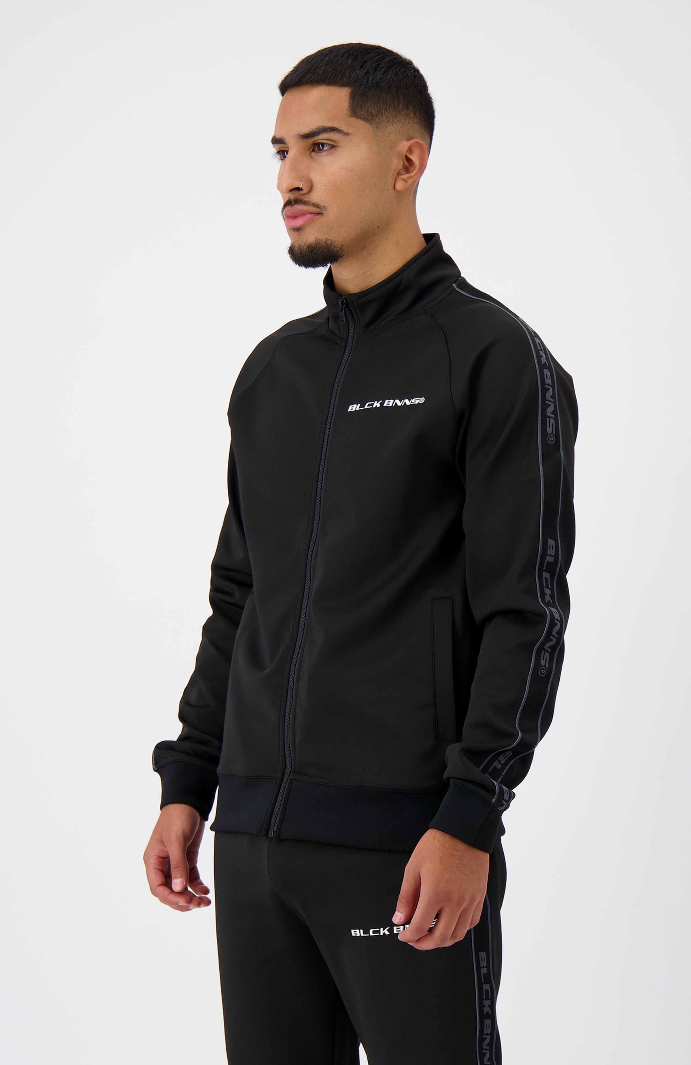 TAPED INITIAL Sudadera | Negro