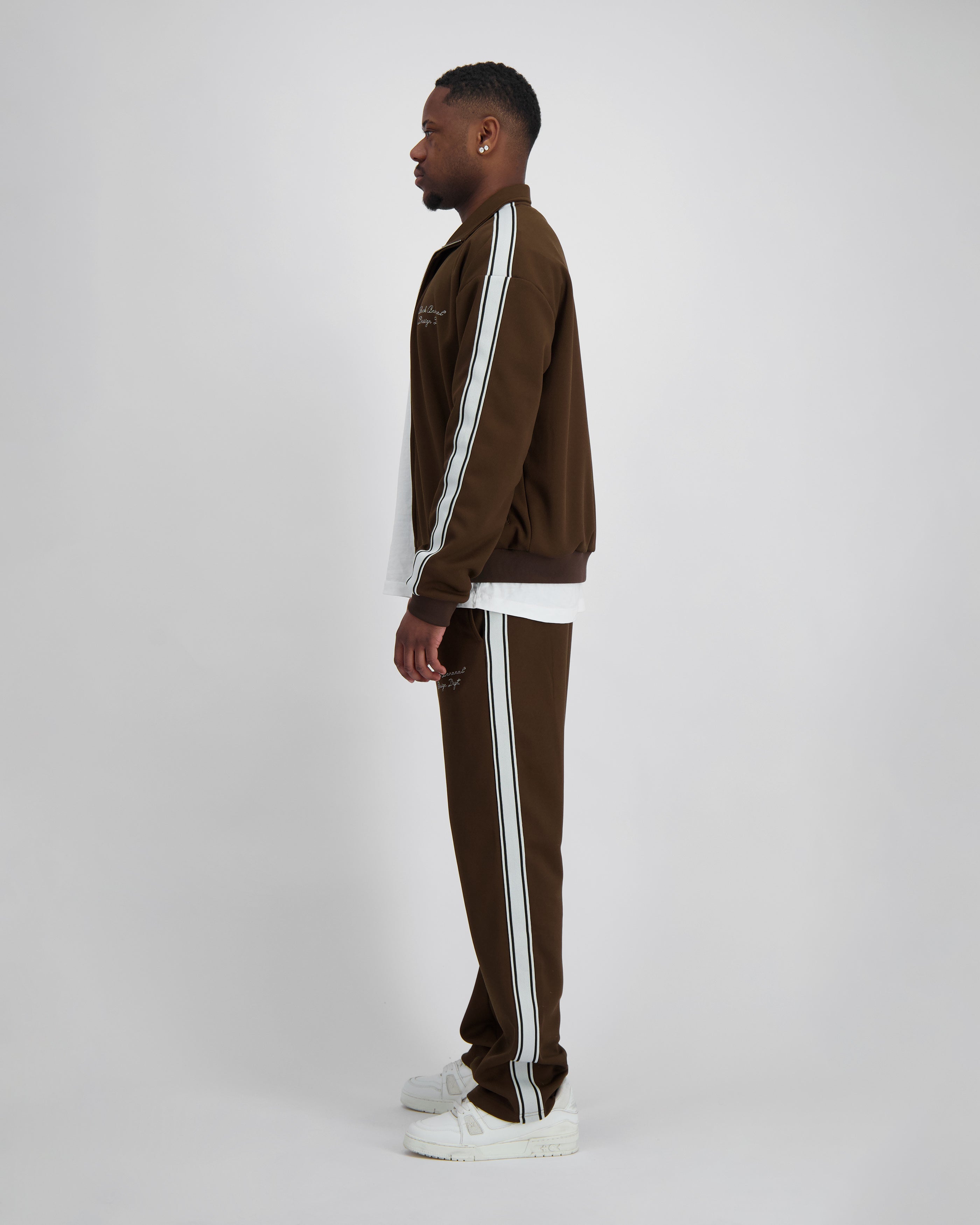 DEPT. TAPED | Marrón