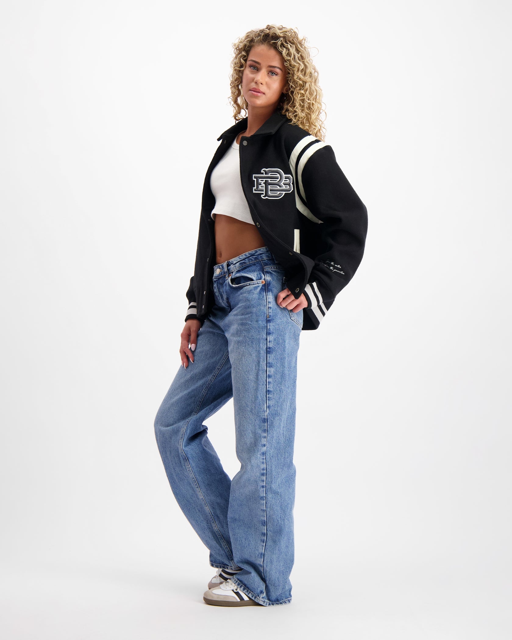 DEPTO. DISEÑO JACKET | Negro