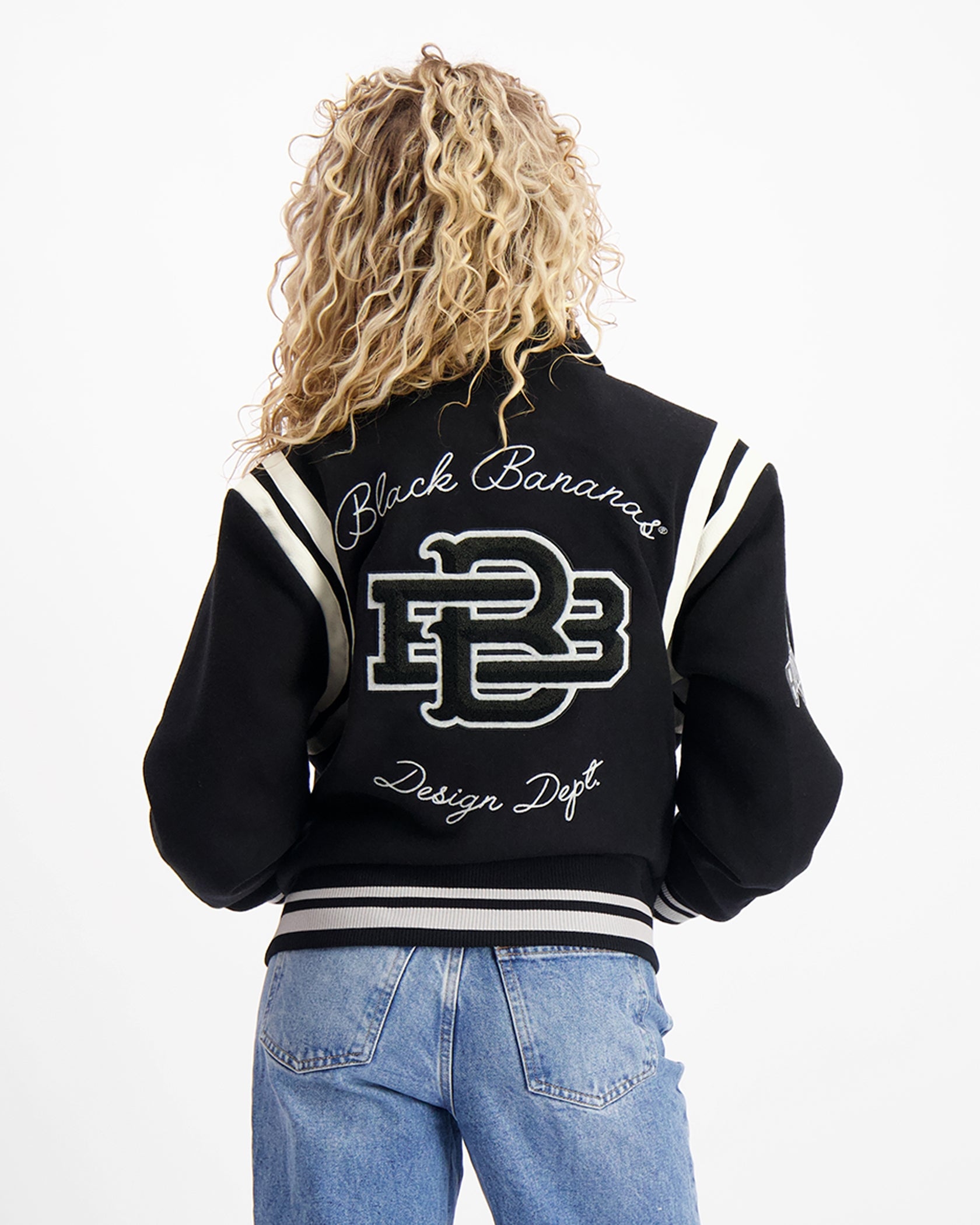 DEPTO. DISEÑO JACKET | Negro