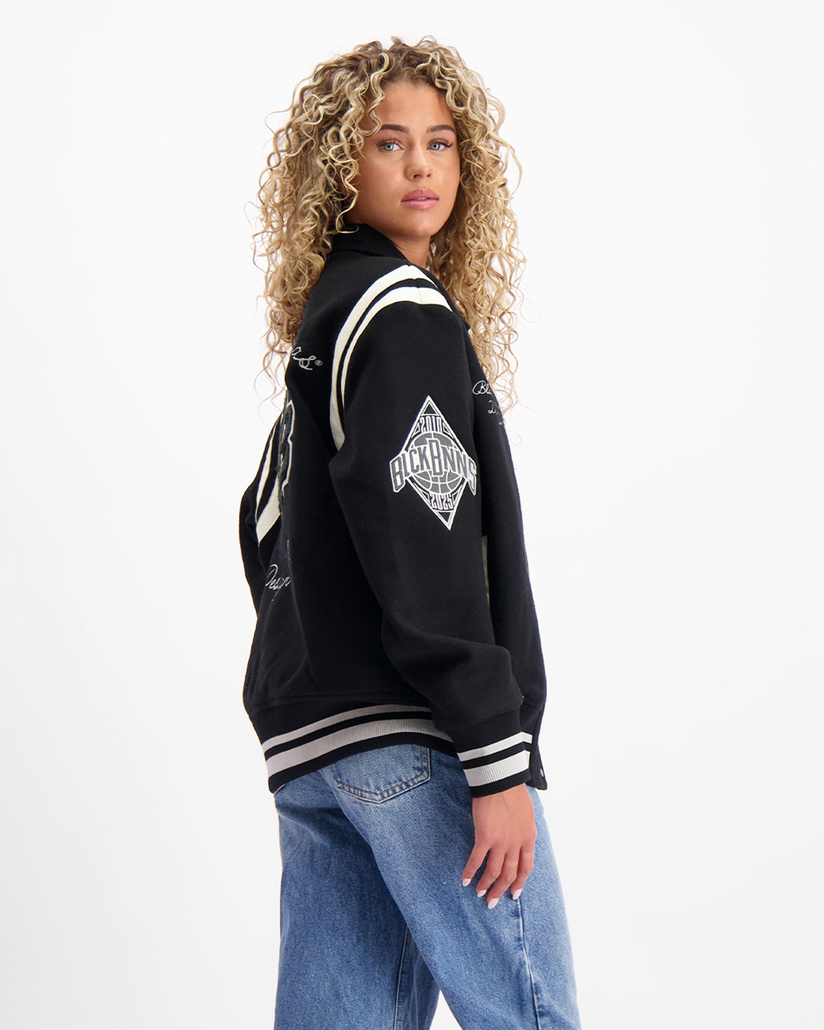 DEPTO. DISEÑO JACKET | Negro