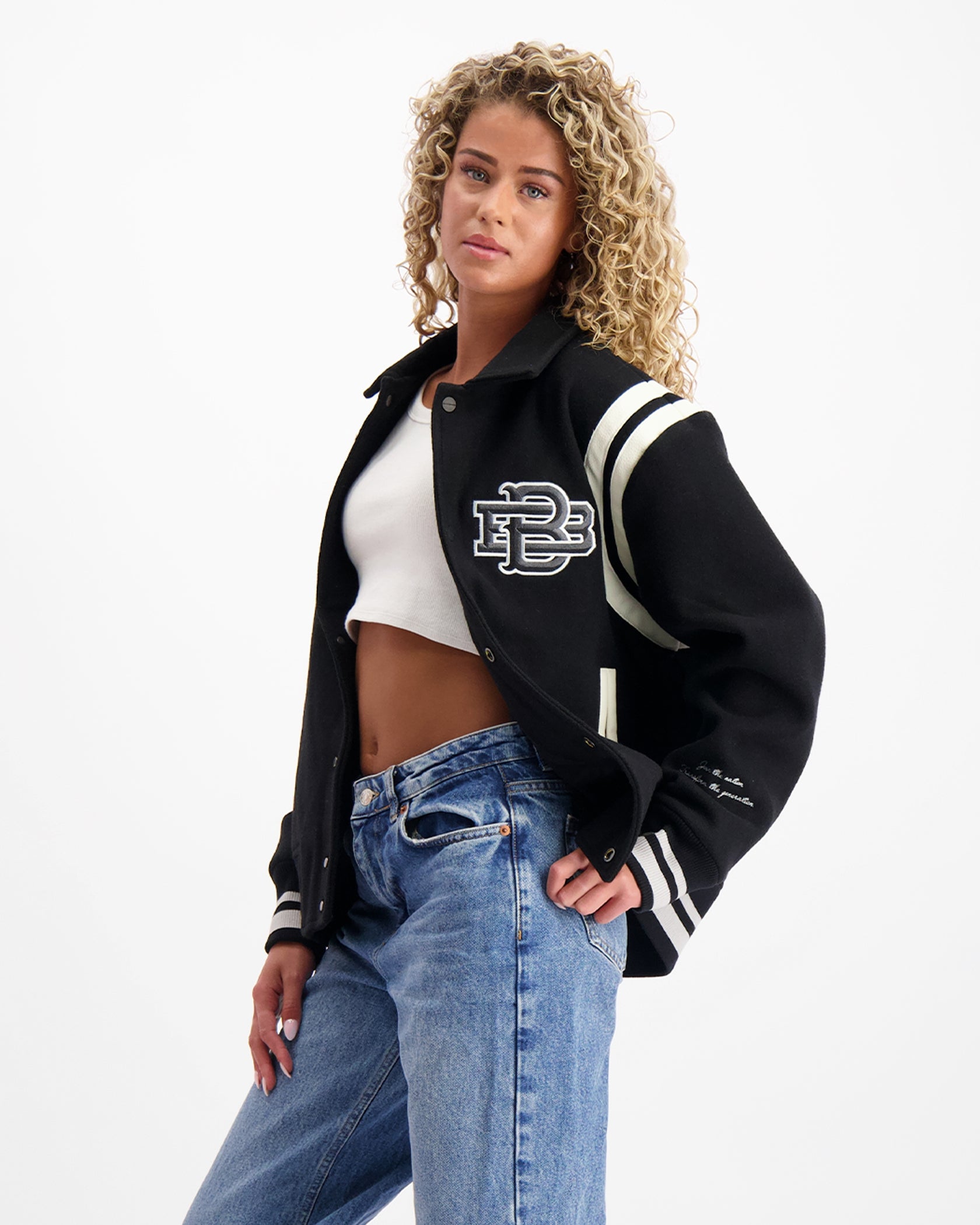 DEPTO. DISEÑO JACKET | Negro