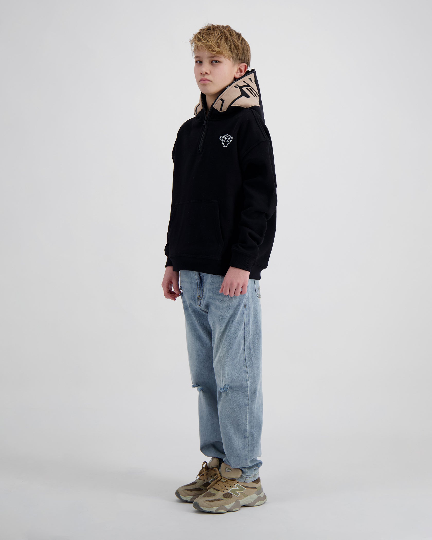 SUDADERA CON CAPUCHA Y MÁSCARA PARA NIÑOS | Negro