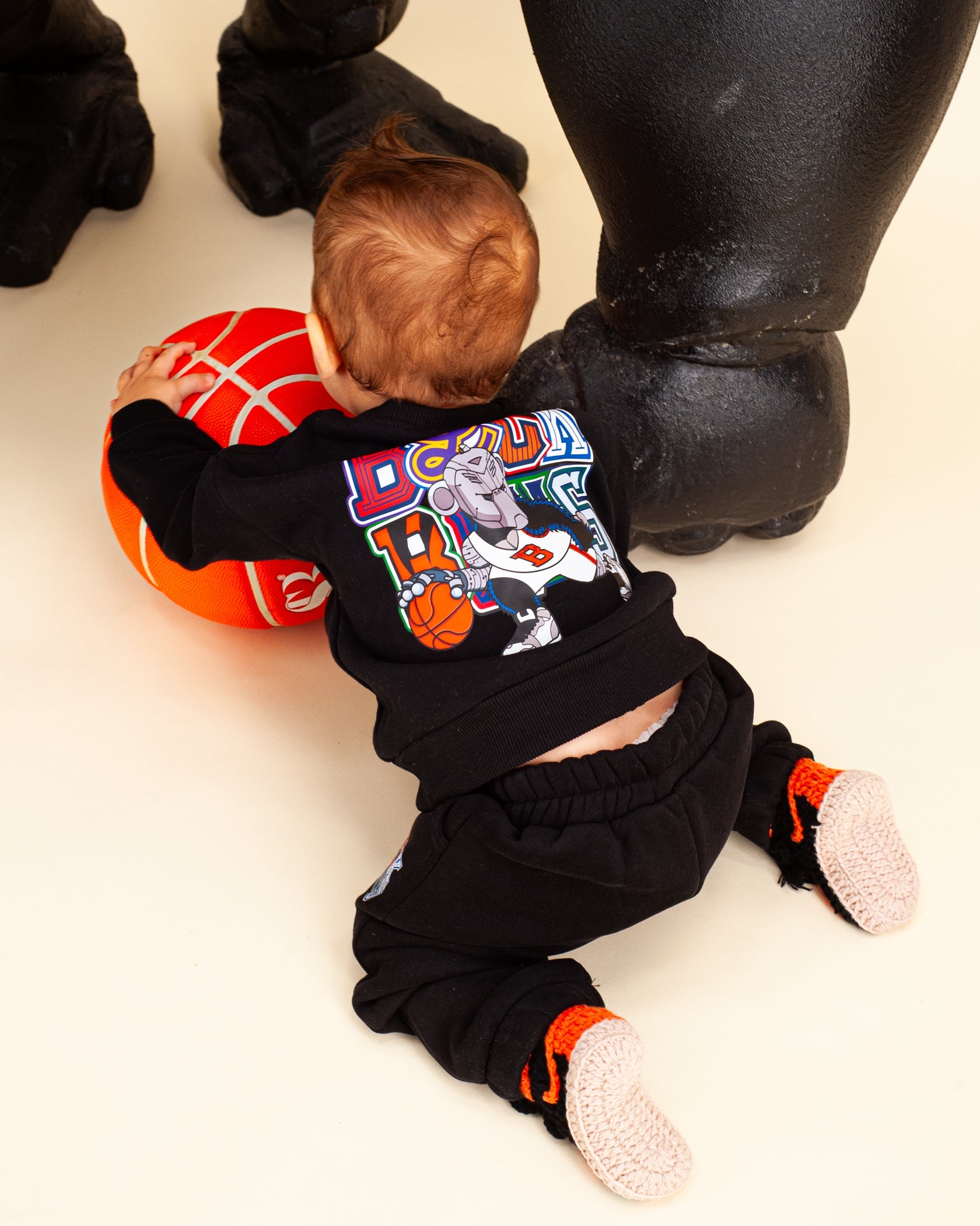 SUDADERA MC DRIBBLE | Negra