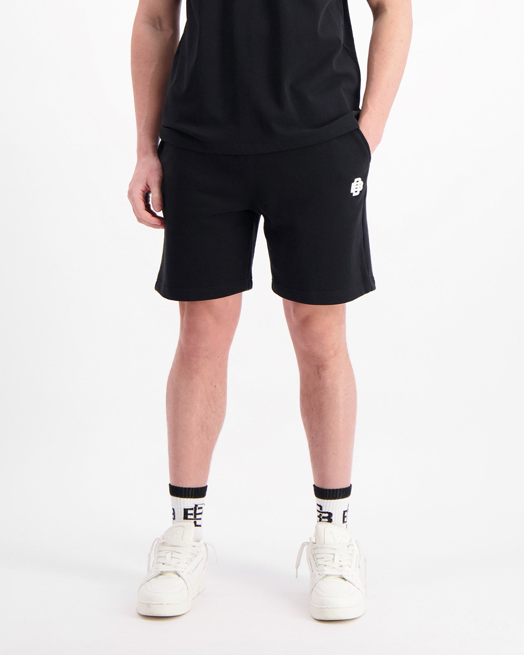 MONO RELAX SWEATSHORTS | Negro
