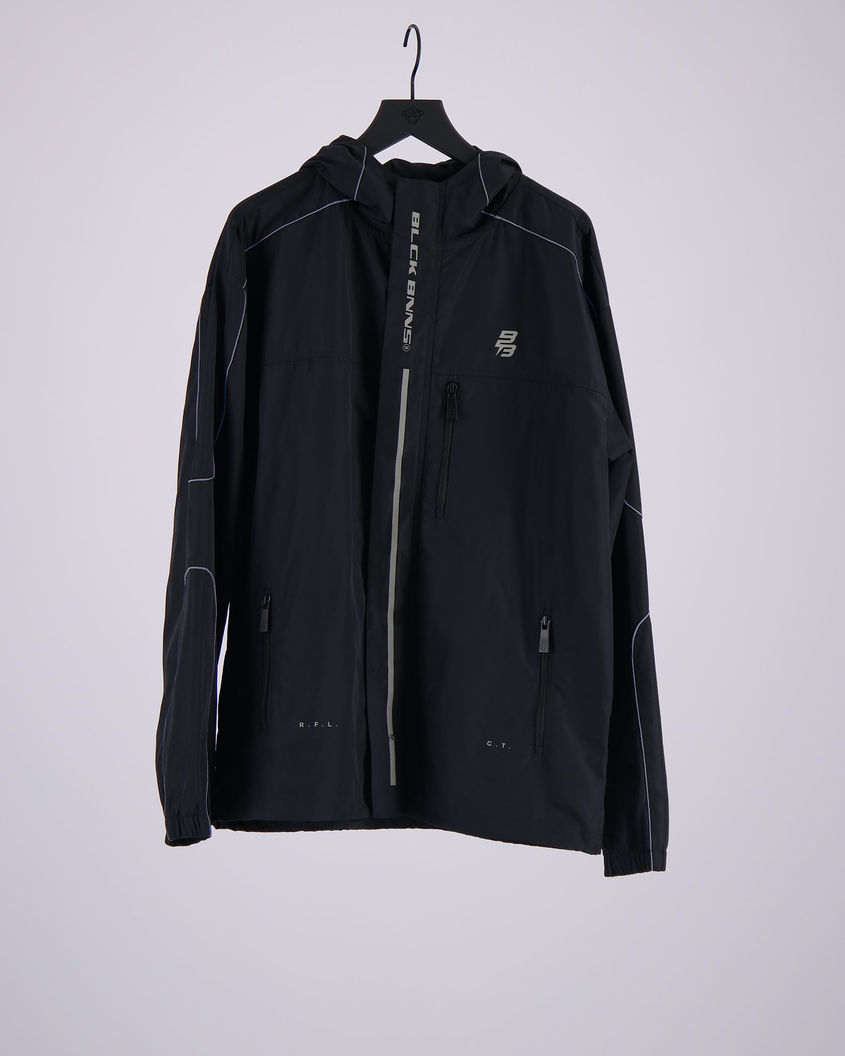 MUESTRA SUPERIOR | Negro