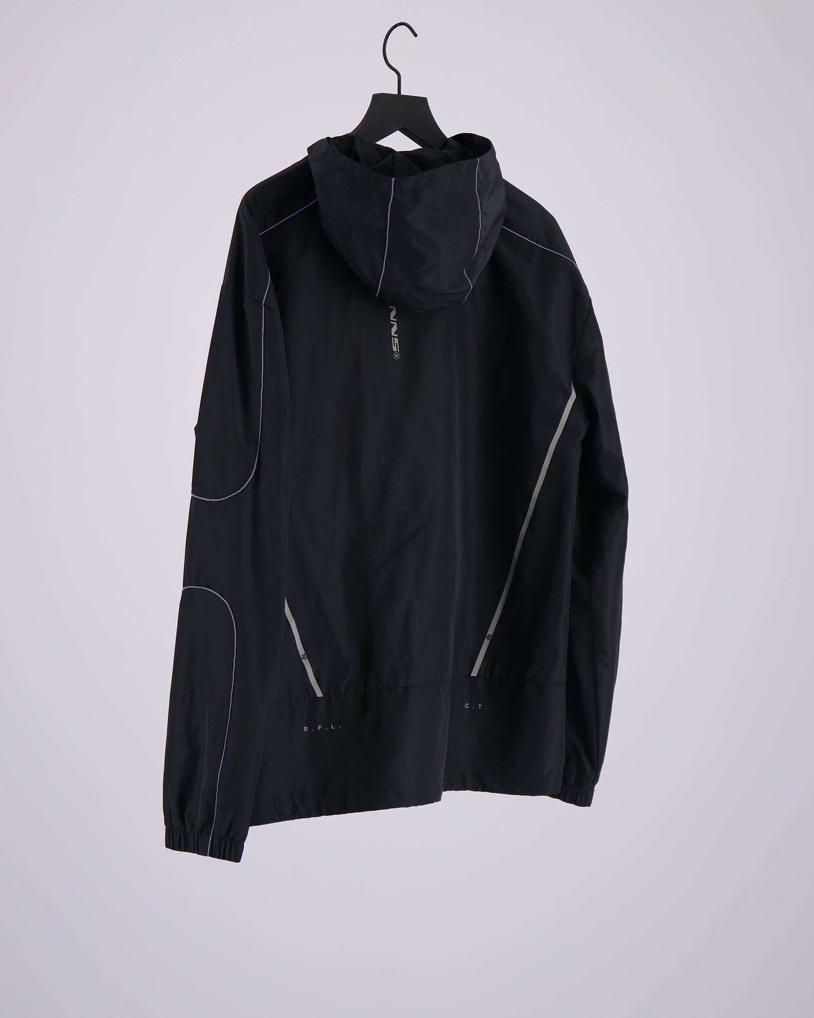 MUESTRA SUPERIOR | Negro