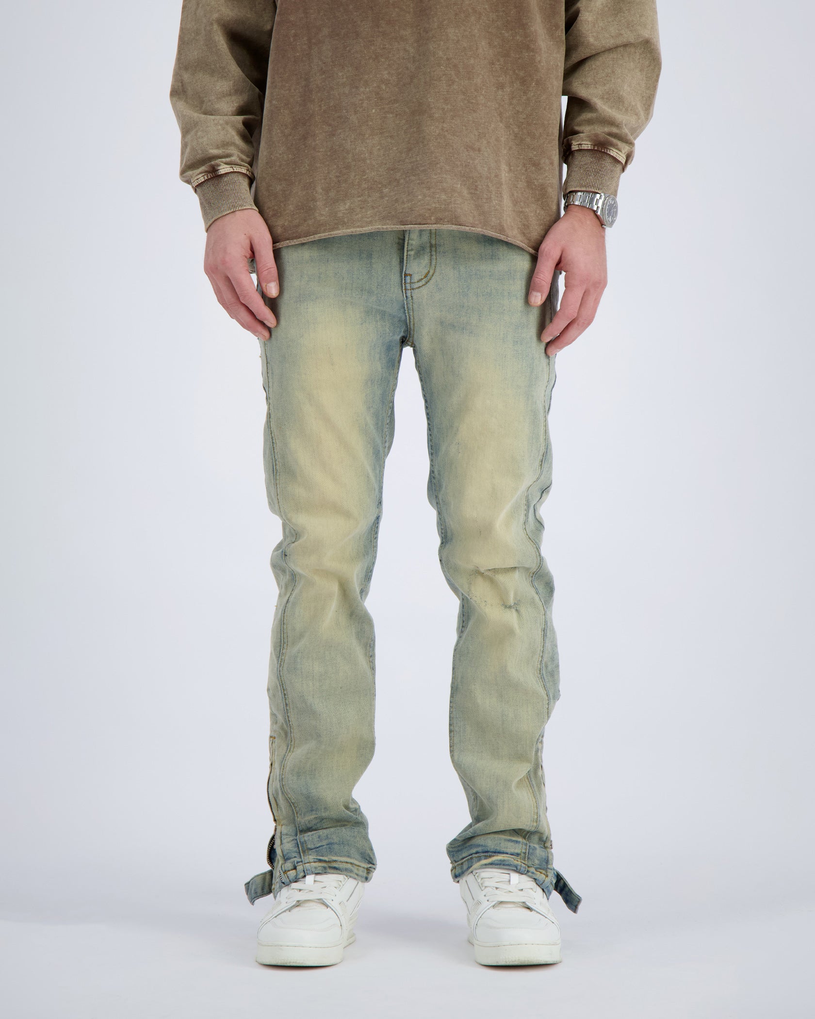 VAQUEROS DE CORTES ESTRECHOS | Azul