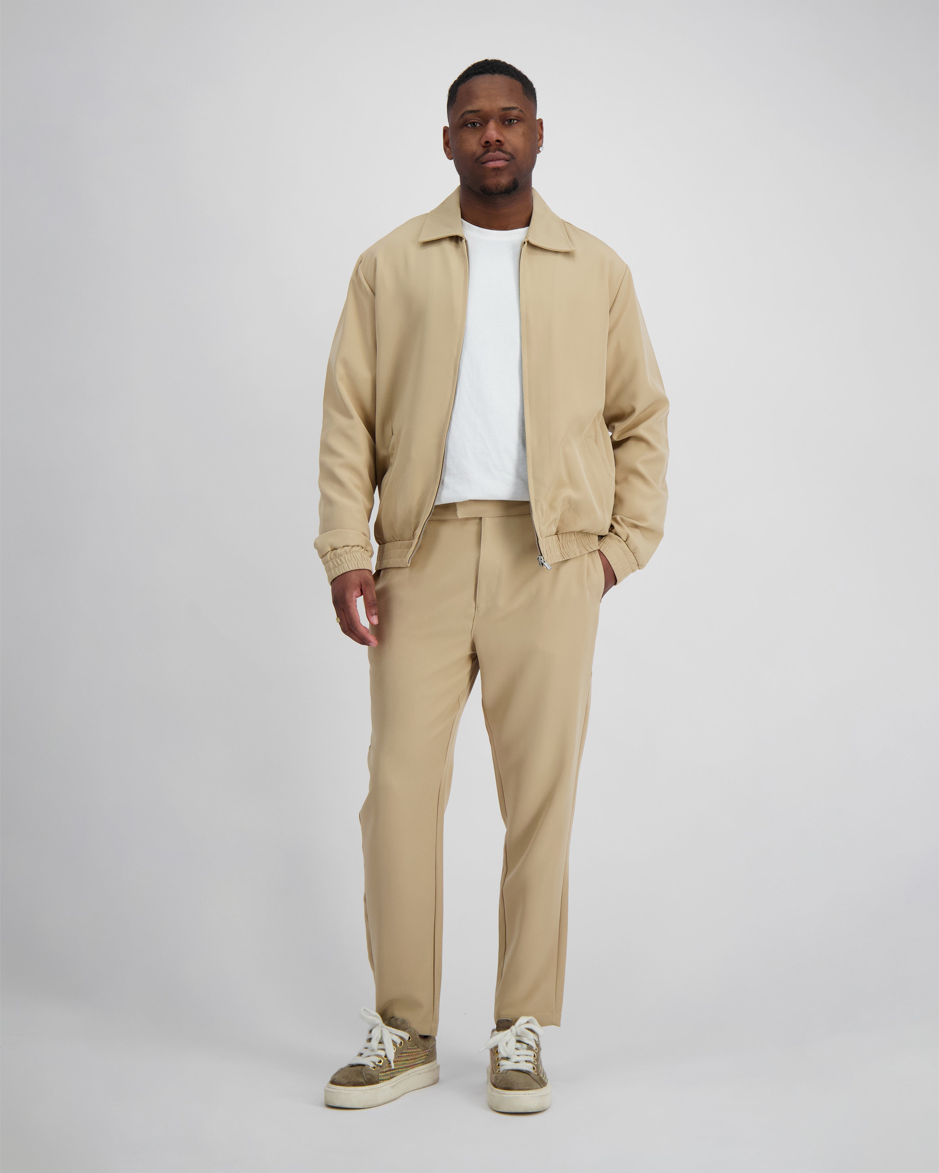 TRAJE TÉCNICO | Arena