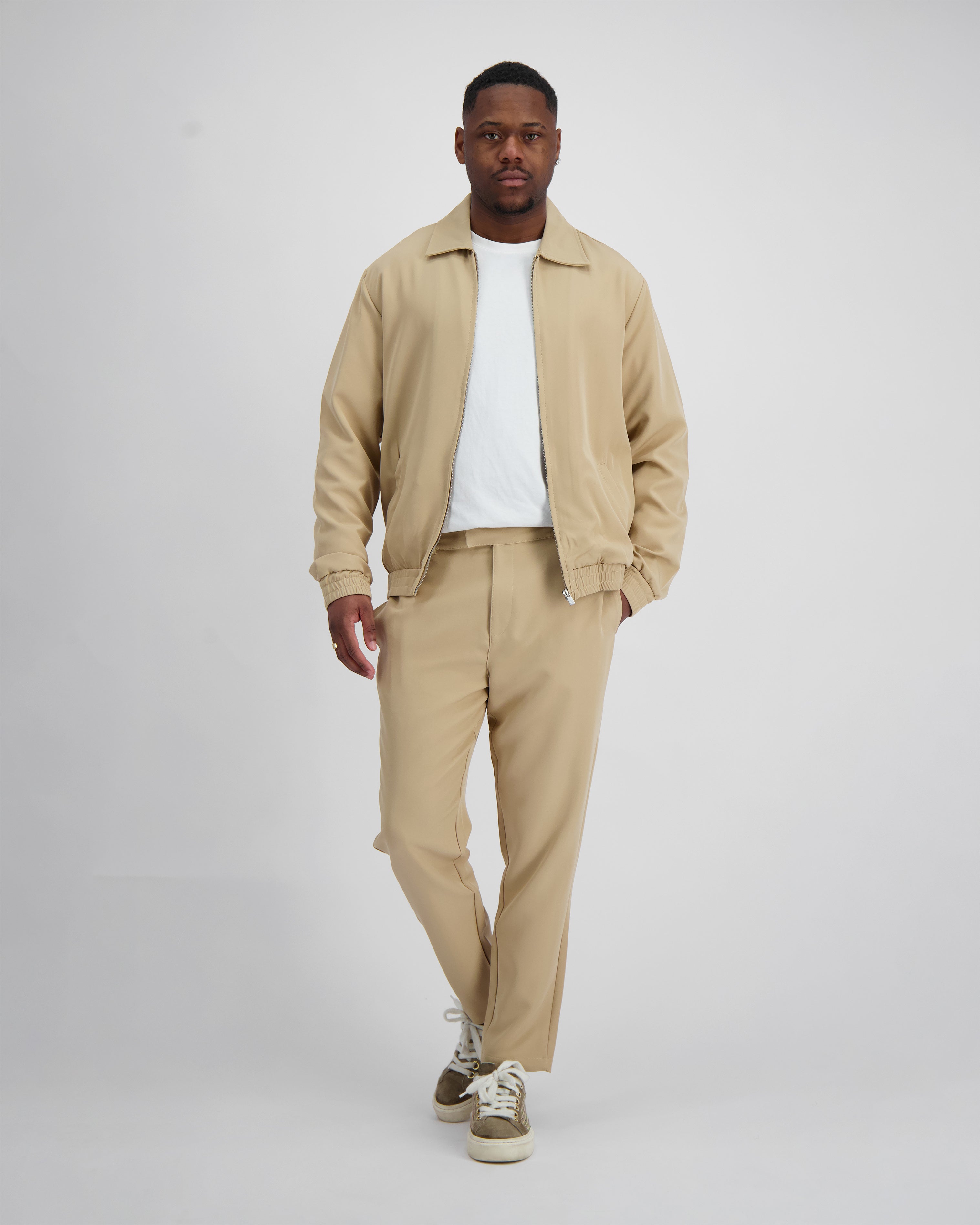 TRAJE TÉCNICO | Arena