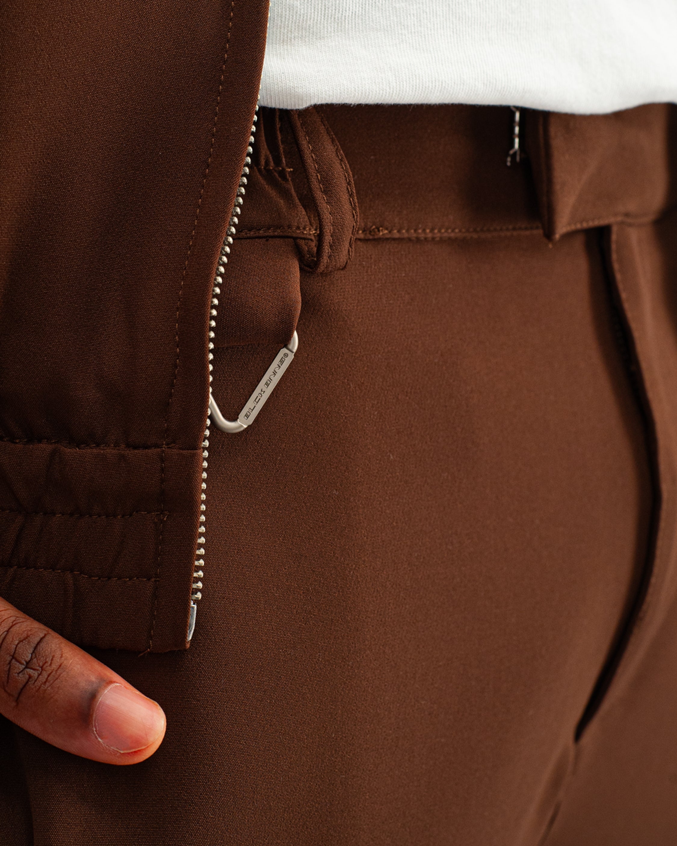 TRAJE TÉCNICO | Marrón