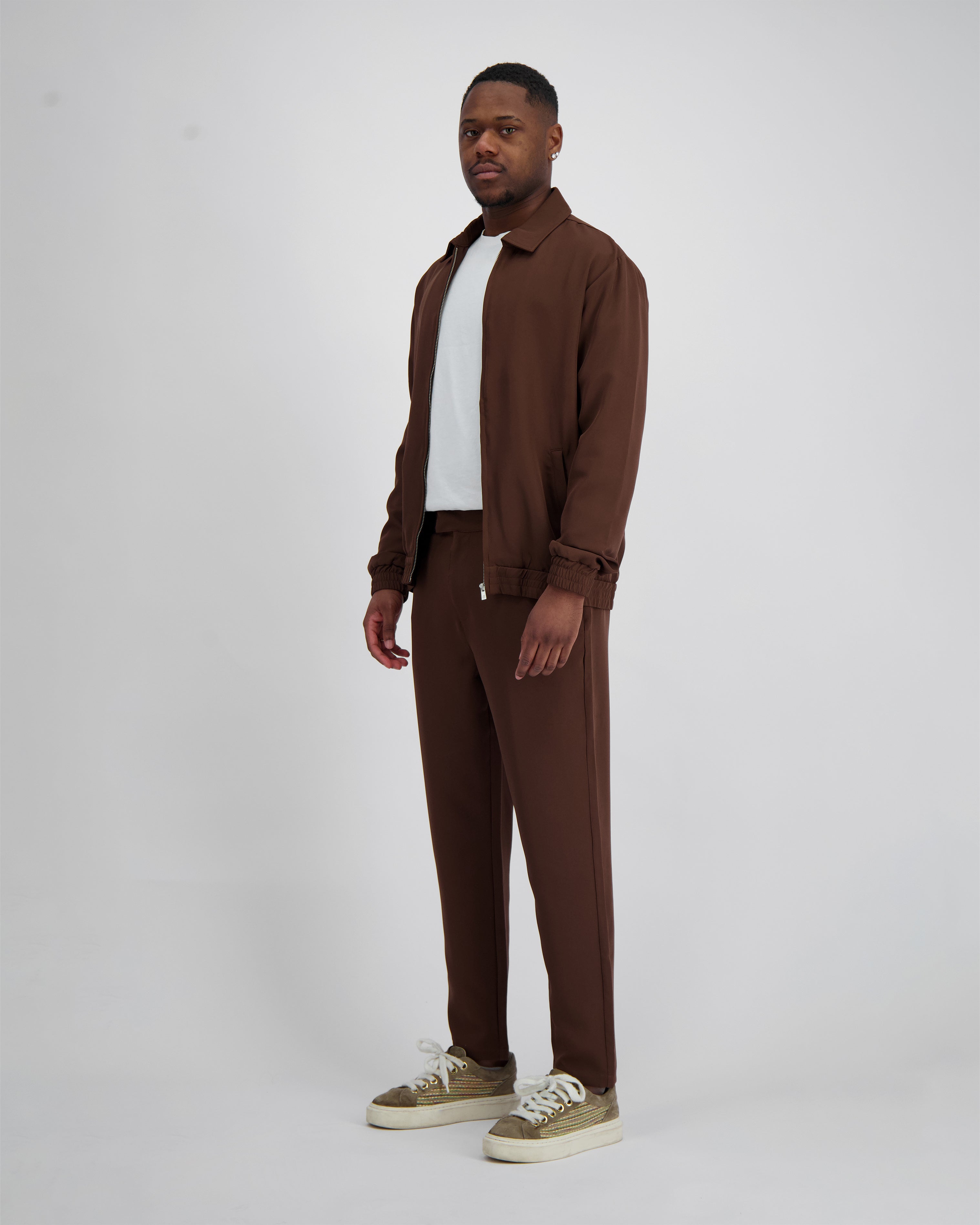 TRAJE TÉCNICO | Marrón