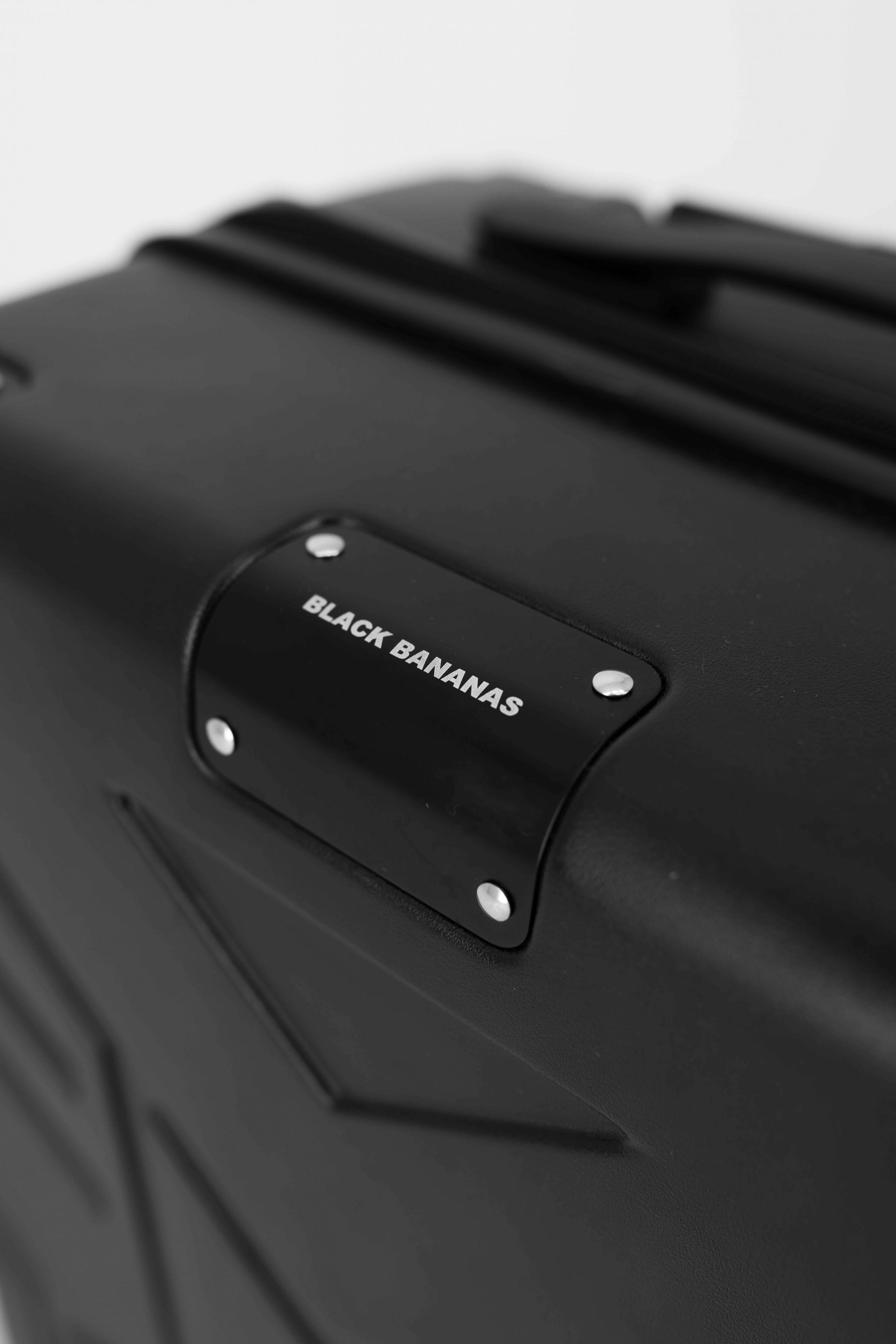 ICON CONVOY SUITCASE | Negro